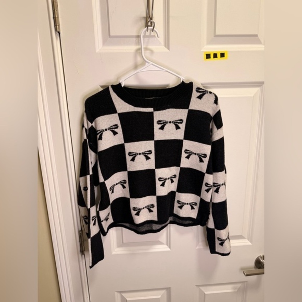 Youth Girls Happily Grey Crewneck Sweater